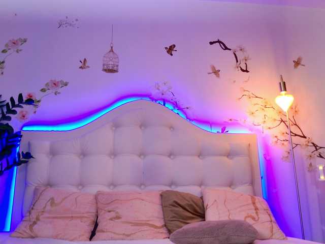 TinyBlair's BongaCams show and profile