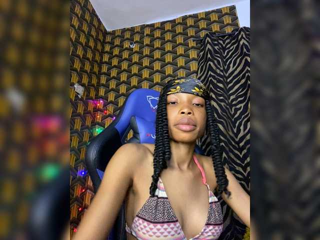 Deslimbody0's BongaCams show and profile