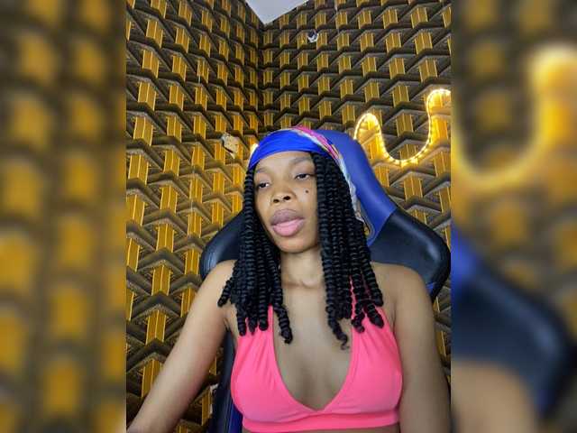 Deslimbody0 Live Cam on BongaCams