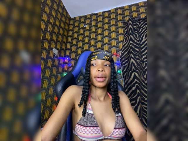 Deslimbody0's BongaCams show and profile