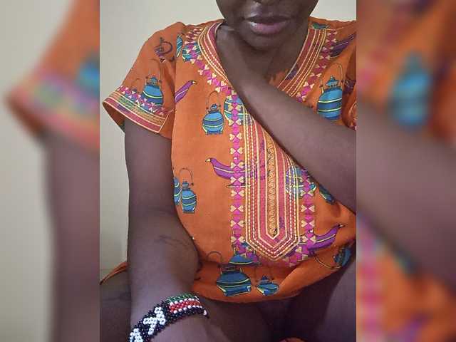 Africanwoman2 webcam bongacams model stream image