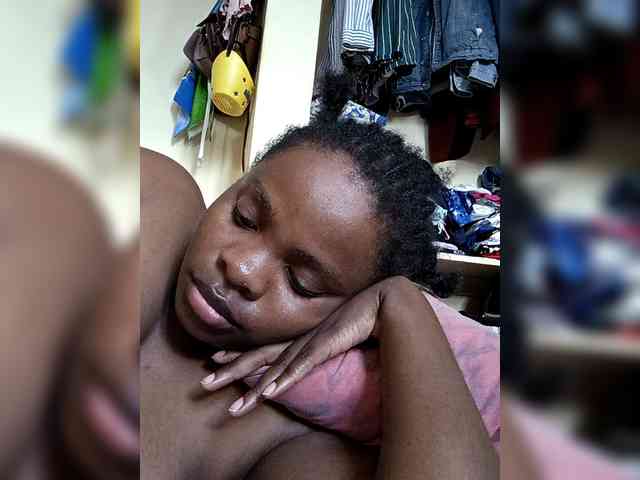 Africanwoman2 webcam