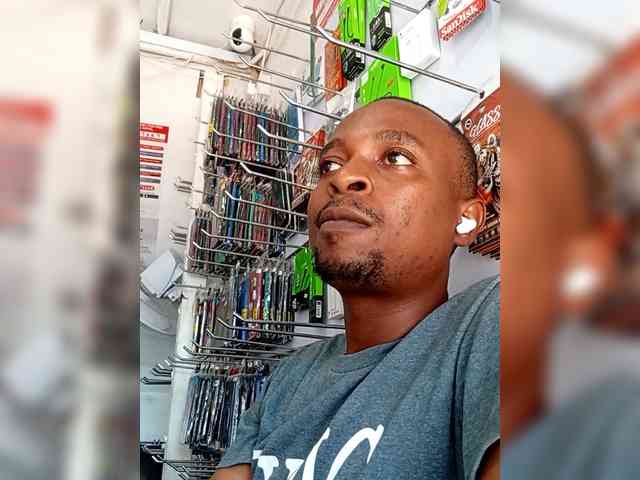 Charly1531 Charly1531