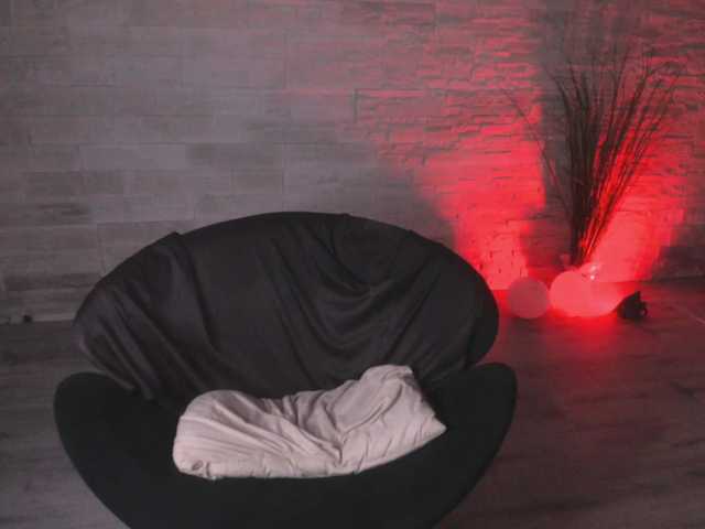 YasmineSly's BongaCams show and profile