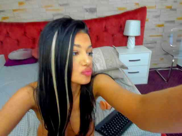 YasmineSly YasmineSly