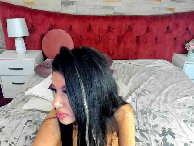 Yasmine01 webcam