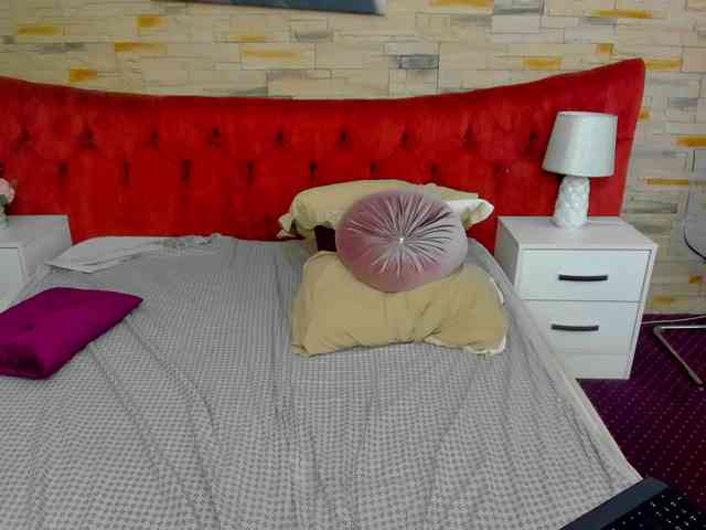 YasmineSly YasmineSly