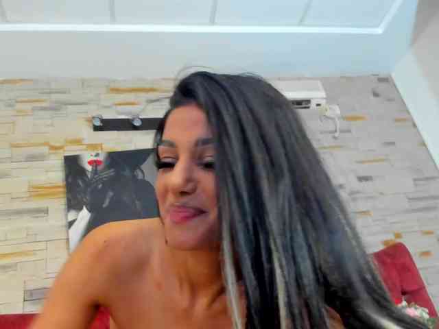 Yasmine01 webcam