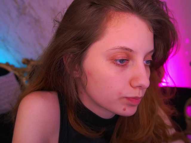 CuteeFoxy's BongaCams show and profile