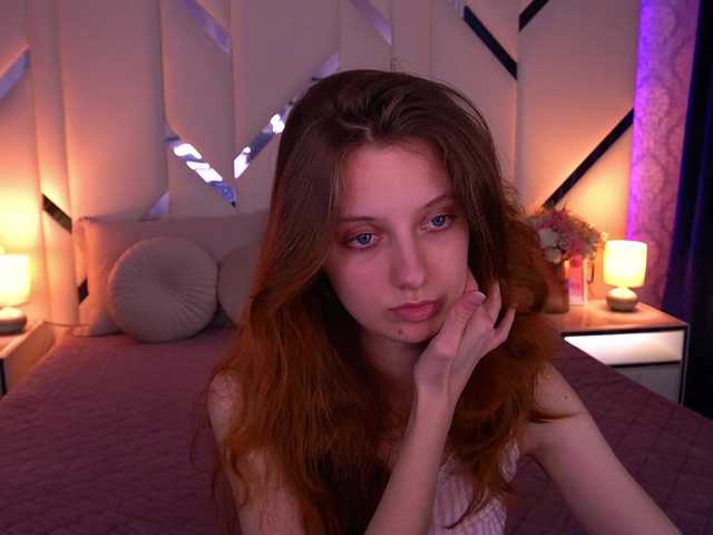 CuteeFoxy's BongaCams show and profile