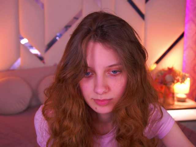 CuteeFoxy's BongaCams show and profile