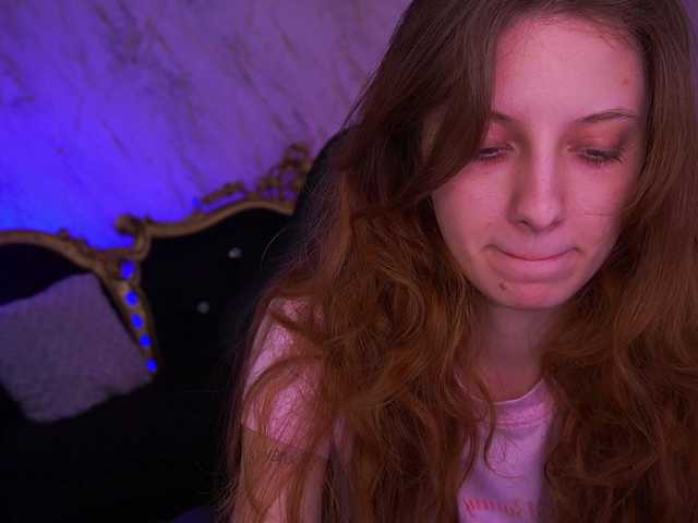 CuteeFoxy's BongaCams show and profile