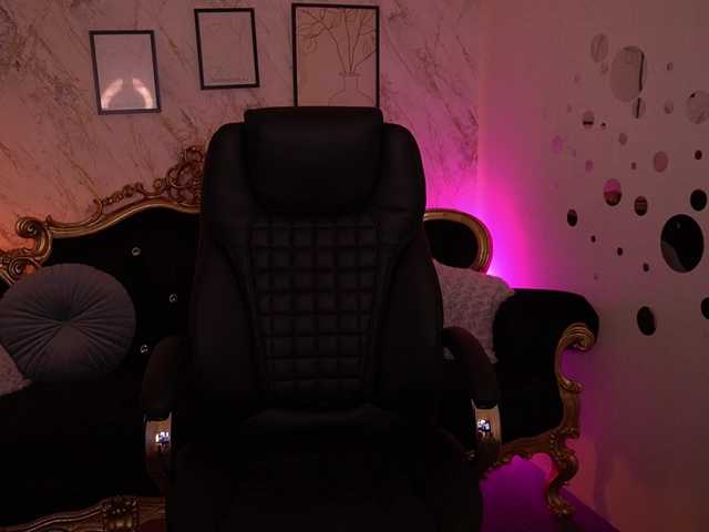 CuteeFoxy's BongaCams show and profile