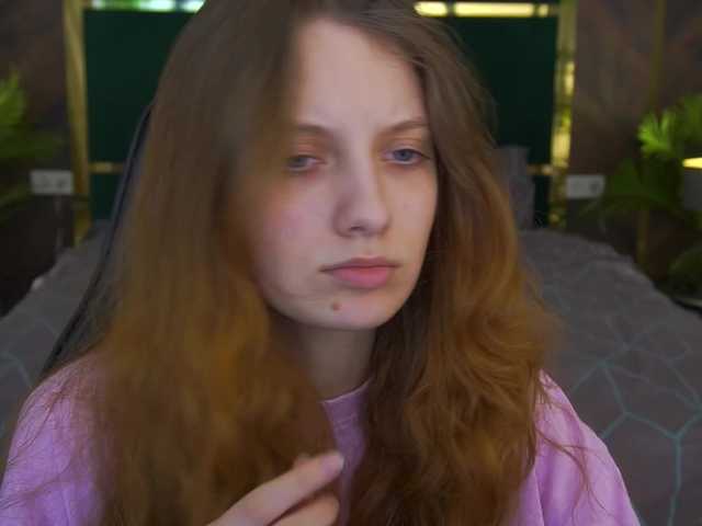 CuteeFoxy's BongaCams show and profile