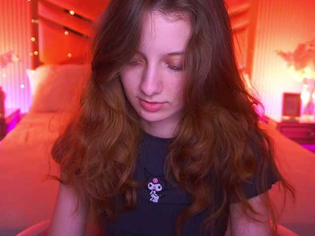 CuteeFoxy's BongaCams show and profile