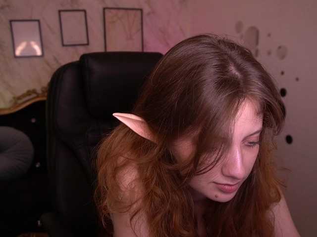 CuteeFoxy's BongaCams show and profile