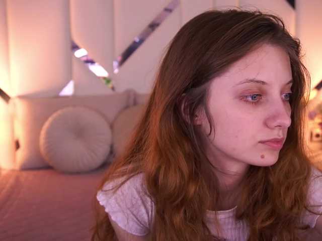 CuteeFoxy's BongaCams show and profile