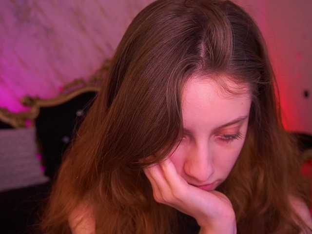 CuteeFoxy's BongaCams show and profile