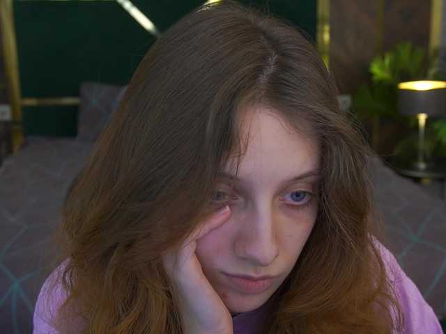 CuteeFoxy's BongaCams show and profile