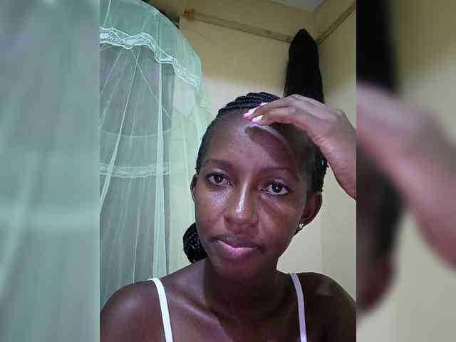 Liggyebony webcam