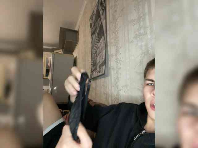 _the-secret-room_ webcam