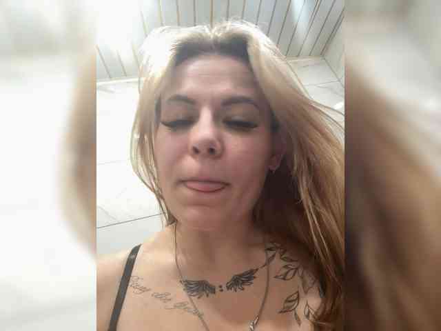 Excitement777 webcam