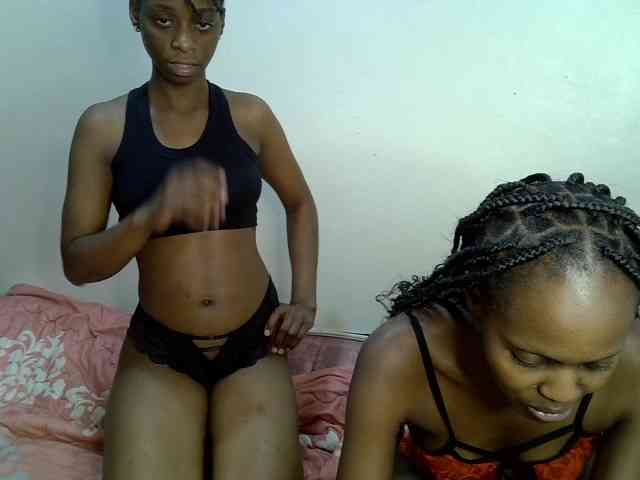 NaughtyTwinsXX webcam