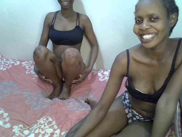 NaughtyTwinsXX webcam