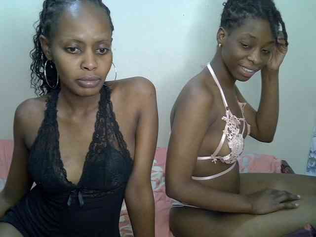 NaughtyTwinsXX webcam