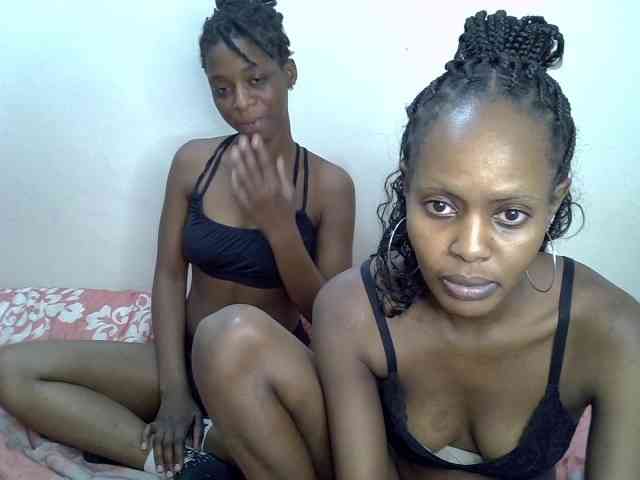 NaughtyTwinsXX webcam