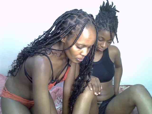 NaughtyTwinsXX webcam