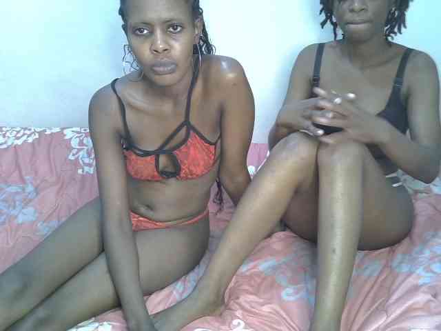 NaughtyTwinsXX webcam