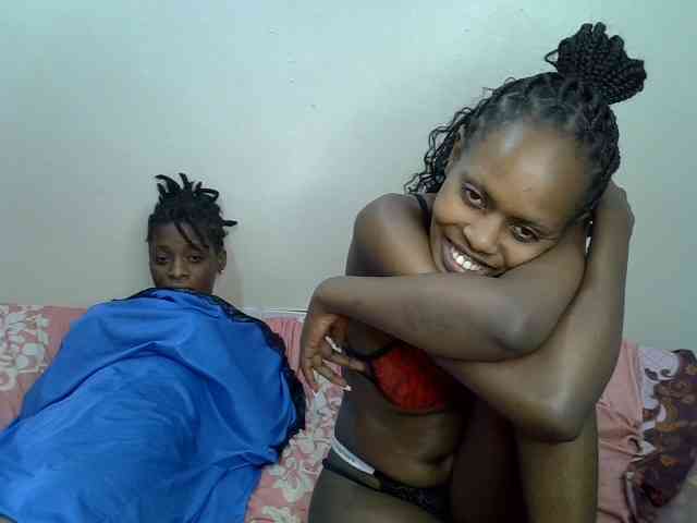 NaughtyTwinsXX webcam