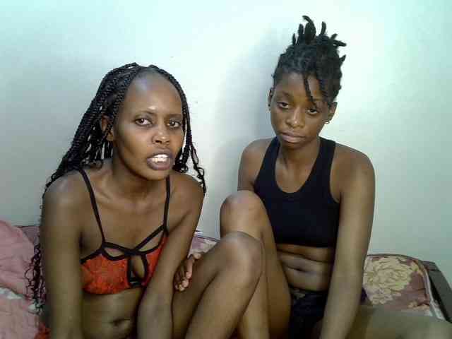 NaughtyTwinsXX webcam