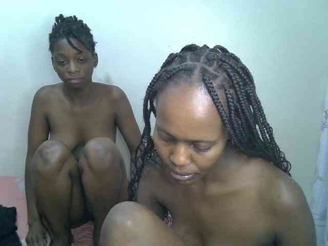 NaughtyTwinsXX webcam