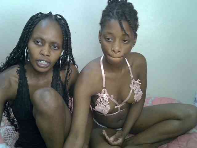 NaughtyTwinsXX webcam