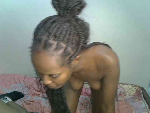 NaughtyTwinsXX webcam