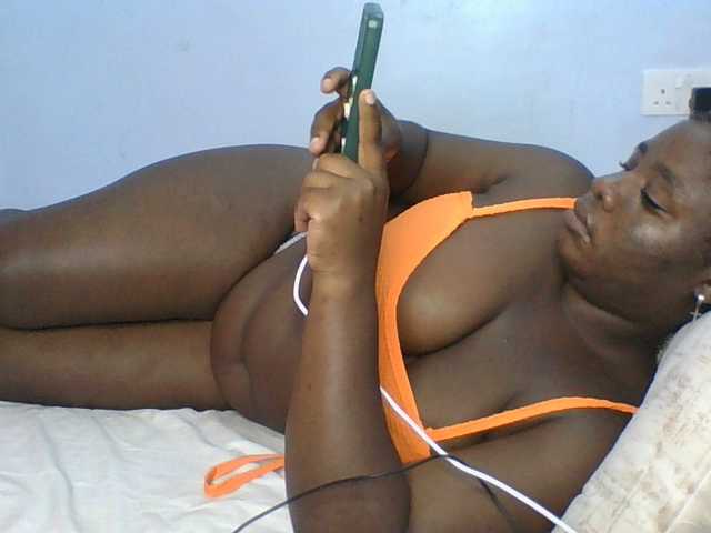 Citygirl77 webcam bongacams model stream image