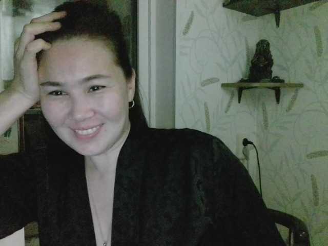 Nettie-Allie's BongaCams show and profile