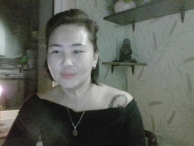 Nettie-Allie's BongaCams show and profile