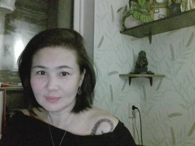 Nettie-Allie's BongaCams show and profile