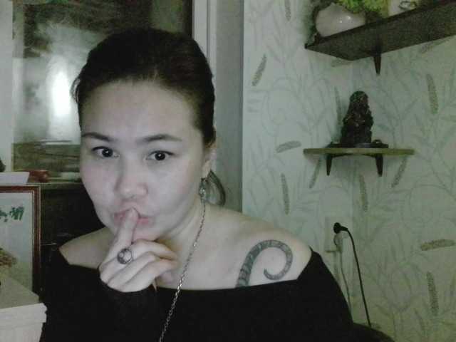 Nettie-Allie's BongaCams show and profile