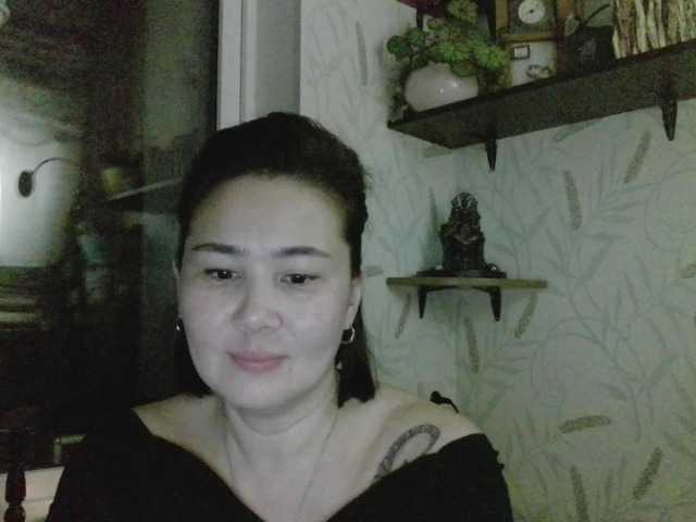 Nettie-Allie's BongaCams show and profile