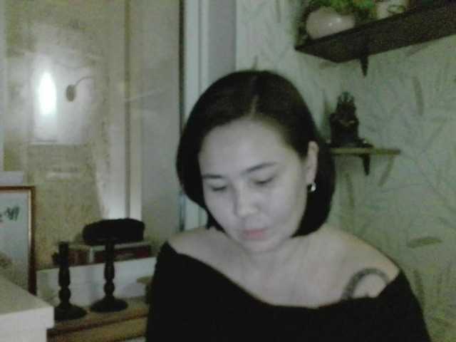 Nettie-Allie's BongaCams show and profile