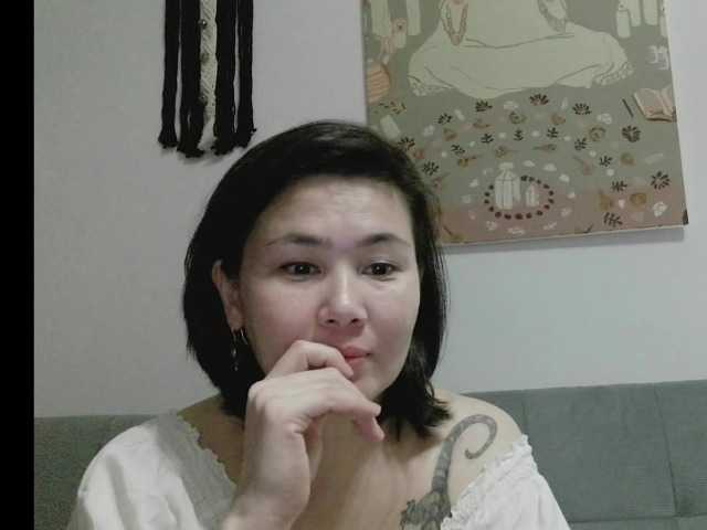 Nettie-Allie's BongaCams show and profile