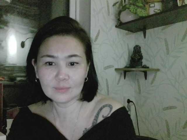 Nettie-Allie's BongaCams show and profile