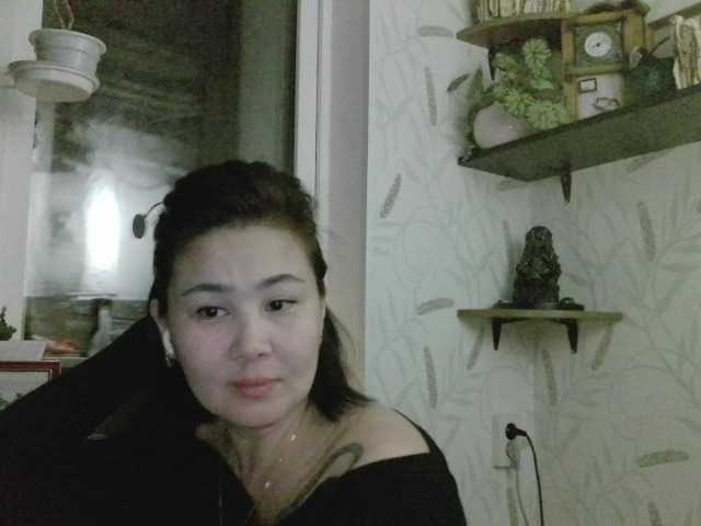 Nettie-Allie's BongaCams show and profile