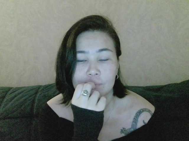 Nettie-Allie's BongaCams show and profile