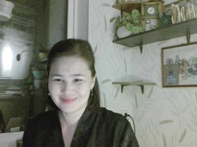 Nettie-Allie's BongaCams show and profile