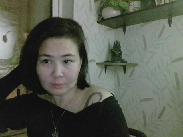 Nettie-Allie's BongaCams show and profile